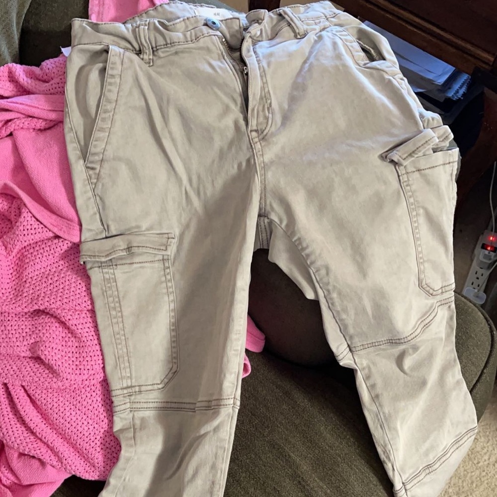 Full length H&M size 6 tan olive pocket stretch jeans